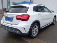Gebraucht Mercedes GLA250 Style 211 PS (155 kW) 2018 Weiß SUV