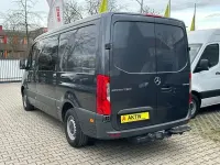 Używany Mercedes Sprinter 163 KM (119 kW) 2021 Szary Van