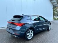 Neu Seat Leon FR 150 PS (110 kW) 2025 Grau Limousine