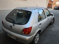 Gebraucht Ford Fiesta Ghia 75 PS (55 kW) 2000 Silber Kleinwagen