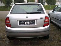 Gebraucht Skoda Fabia Comfort 75 PS (55 kW) 2001 Diamantsilber metallic Kleinwagen