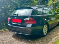 Gebraucht BMW 320 177 PS (130 kW) 2007 Schwarz Kombi