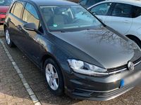 Gebraucht VW Golf VII 118 PS (86 kW) 2017 Grau Kleinwagen