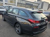 Gebraucht Hyundai i30 Comfort 120 PS (88 kW) 2024 Grau Kombi