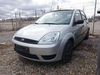 Gebraucht Ford Fiesta Trend 80 PS (58 kW) 2004 Silber Kleinwagen
