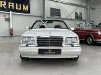 Usata Mercedes E320 220 CV (161 kW) 1994 Bianco Cabrio