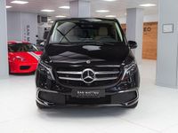 Gebraucht Mercedes E300 Premium 237 PS (174 kW) 2024 Van / Kleinbus