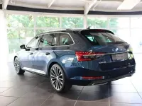 Gebraucht Skoda Superb LAURIN & KLEMENT 200 PS (147 kW) 2023 Blau Kombi