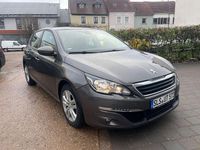 Gebraucht Peugeot 308 Active 120 PS (88 kW) 2016 Grau Limousine