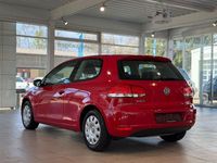 Gebraucht VW Golf VI Trendline 80 PS (58 kW) 2009 Rot Kleinwagen