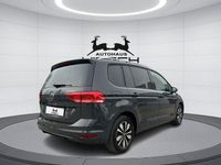 Gebraucht VW Touran Comfortline 150 PS (110 kW) 2024 Grau Van / Kleinbus