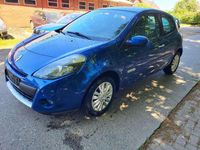 Gebraucht Renault Clio II Dynamique 101 PS (74 kW) 2011 Extremblau Kleinwagen