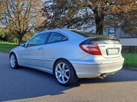 Gebraucht Mercedes C200 122 PS (89 kW) 2007 Grau Coupé
