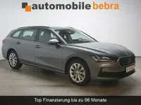 Gebraucht Skoda Superb Essence 193 PS (141 kW) 2025 Graphitegrau Kombi