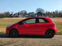 gebraucht Toyota Yaris 1.3 Benzin