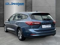 Neu Ford Focus Titanium 116 PS (85 kW) 2026 Blau Limousine