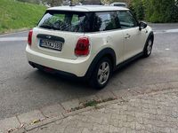 Second-hand Mini ONE 102 CP (75 kW) 2015 Alb Hatchback