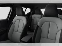 Neu Volvo XC40 Core 163 PS (119 kW) 2026 Schwarz (onyx black / metallic) SUV