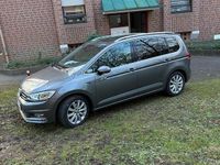 Gebraucht VW Touran Highline 150 PS (110 kW) 2016 Grau Van / Kleinbus