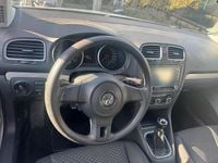 Gebraucht VW Golf VI 82 PS (60 kW) 2009 Silber Kleinwagen
