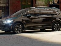 Gebraucht VW Touran Highline 150 PS (110 kW) 2024 Schwarz Van / Kleinbus