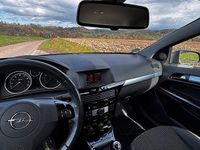 Gebraucht Opel Astra 116 PS (85 kW) 2009 Schwarz Kleinwagen