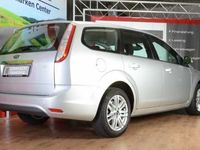 Gebraucht Ford Focus Ghia 146 PS (107 kW) 2009 Silber metallic Kombi