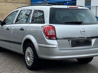 Gebraucht Opel Astra 110 PS (80 kW) 2009 Silber Kombi