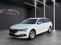 Gebraucht Skoda Superb Ambition 150 PS (110 kW) 2022 Weiß Kombi