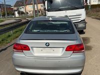 Gebraucht BMW 320 150 PS (110 kW) 2007 Silber Coupé
