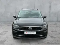 Gebraucht VW Tiguan Life 150 PS (110 kW) 2023 Deep black perleffekt SUV