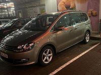 Gebraucht VW Sharan Highline 177 PS (130 kW) 2015 Gold Van / Kleinbus