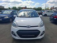 Gebraucht Hyundai i10 Edition 67 PS (49 kW) 2014 Weiß Kleinwagen