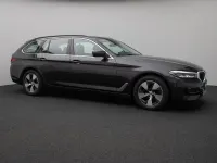 Gebraucht BMW 520 Sport Line 184 PS (135 kW) 2023 Sophistograu brillanteffekschwarz Limousine