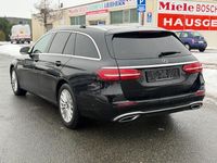 Gebraucht Mercedes E220 Avantgarde 200 PS (147 kW) 2023 Schwarz Limousine