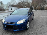 Gebraucht Ford Focus 125 PS (91 kW) 2013 Blau Limousine