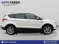 Gebraucht Ford Kuga Titanium 182 PS (133 kW) 2015 Weiß SUV