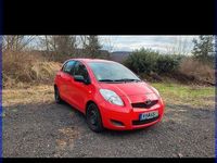 Gebraucht Toyota Yaris Cool 101 PS (74 kW) 2009 Rot Kleinwagen