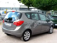 Gebraucht Opel Meriva Edition 120 PS (88 kW) 2012 Muskatgrau/muskat braun(m2) Van / Kleinbus