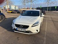 Gebraucht Volvo V40 R-Design 150 PS (110 kW) 2018 Weiß Limousine