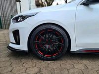 Gebraucht Kia Ceed GT 204 PS (150 kW) 2019 Weiß Kleinwagen