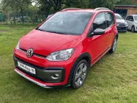 Gebraucht VW cross up! 90 PS (66 kW) 2018 Rot Kleinwagen