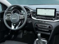 Neu Kia Ceed Spirit 140 PS (102 kW) 2025 Grau Kleinwagen