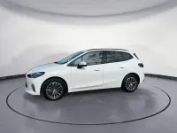 Gebraucht BMW 220 Active Tourer Sport Line 170 PS (125 kW) 2025 Weiß Van / Kleinbus