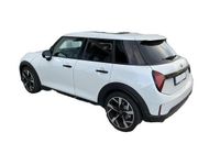 Gebraucht Mini Cooper Classic 156 PS (114 kW) 2024 Nanuq white Kleinwagen