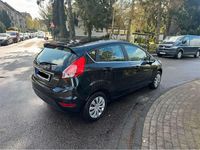 Gebraucht Ford Fiesta 101 PS (74 kW) 2014 Schwarz Kleinwagen