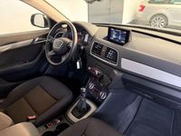 Gebraucht Audi Q3 Comfort 140 PS (102 kW) 2014 Brillantschwarz SUV