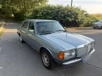 Gebraucht Mercedes 240 75 PS (55 kW) 1984 Silber Limousine