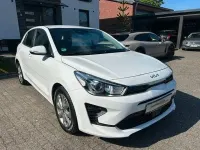 Gebraucht Kia Rio Edition 7 84 PS (61 kW) 2023 Weiß Limousine