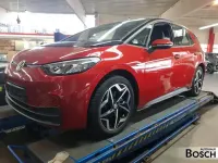 Gebraucht VW ID.3 Pro Performance 150 kW (204 PS) 2023 Kings red Kleinwagen